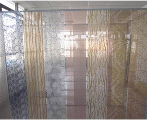 Wired glass